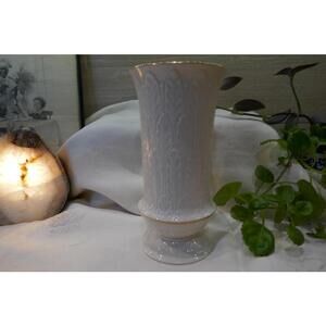 Lenox USA Vase | Gold Trim  – Elegant Porcelain Accent Piece